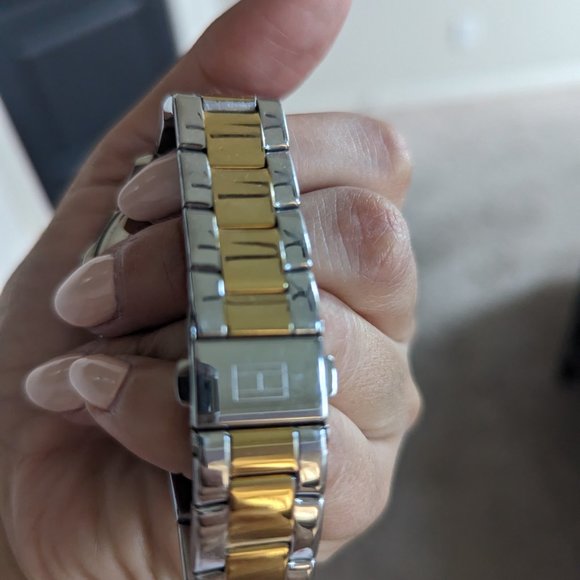 Tommy Hilfiger women's watch - Picture 2 of 3